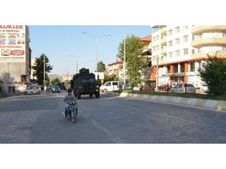 Profesyonel Askerler Suriye Sınırına Kaydırıldı