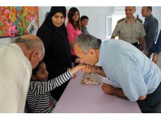 Suriyelilere Türkçe Dersi