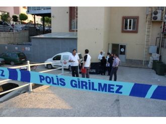 Tedavi Gördüğü Hastanede İntihar Etti