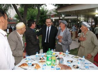 Hakkari Valiliğinden İftar Yemeği