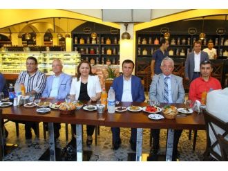 Canik Belediyesi’nden Basına İftar