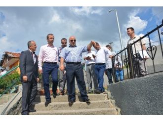 İzmit Belediyesi Mahalleleri Boş Bırakmıyor