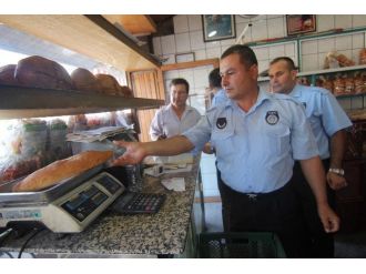 Mendereste Zabıta Göz Açtırmıyor