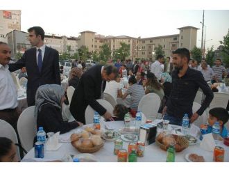 Van Valiliğinden Anlamlı İftar