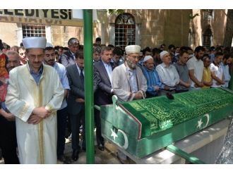 İş Adamı Orhan Düzgören Toprağa Verildi