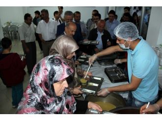 Müsiad Halkla İftar Açtı