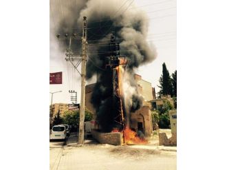 Trafoda Çıkan Yangın Paniğe Neden Oldu