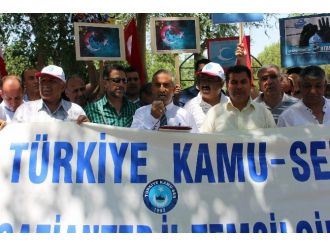 Doğu Türkistan Müslümanları Unutulmadı