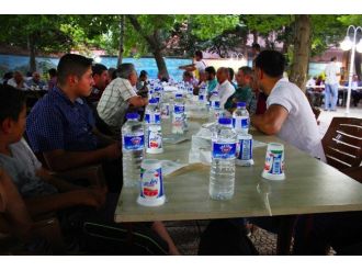 Yakıncalılar Derneği’nden İftar Programı