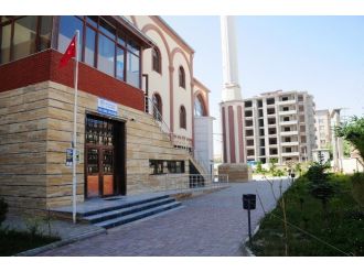 Van’da Camiye Engelli Asansörü