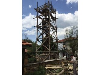 Tarihi Tahta Minare Yıkılmaktan Kurtuluyor