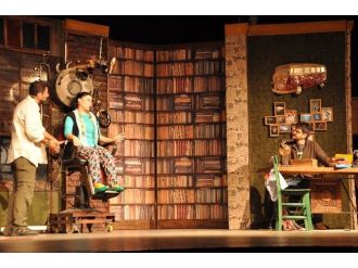 ‘Necmiq’ Tiyatroseverler İle Buluştu