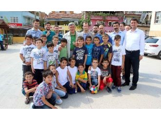 Başkan Karaosmanoğlu, Tügva’nın Yaz Okulunu Ziyaret Etti