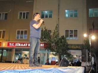 Stand-up’çı Recep Demirkaynak Hisarcık’lıları Kahkahaya Boğdu
