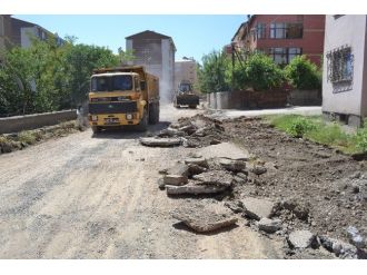 Muş’ta Yol Yapım Çalışmaları Başladı