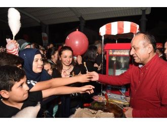 Kastamonu Belediyesi, 5 Bin Kişiye İftar Verdi