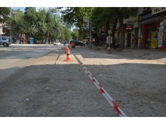 Kaldırım Çalışmaları Başladı