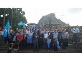 Afyonkarahisar’da Ülkücüler Çin Zulmünü Yürüyüşle Protesto Ettiler