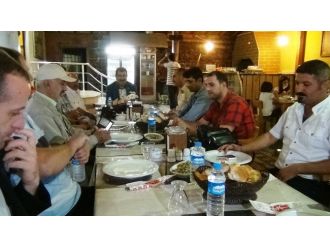 Başkan Nihat Çelik Gazetecilerle İftarda Bir Araya Geldi