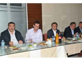 Gümüşhane’de Belediye Başkanları İftarda Buluştu