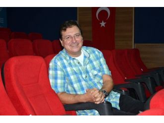 Aliağa’da Tiyatro Şöleni