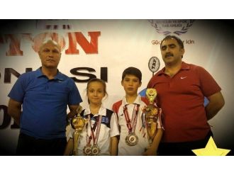 Erzincanlı Küçük Milli Sporcular Romanya’dan Madalyalarla Döndüler
