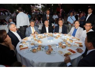 Kılıçdaroğlu Yenimahalle’de İftar Yaptı