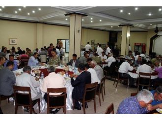 Kaymakam Şirin, Korucularla İftar Açtı