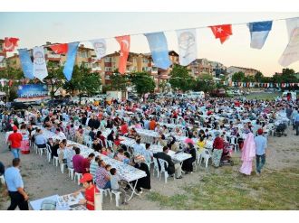 Ramazan Ayının Güzellikleri Körfez’de Yaşanıyor