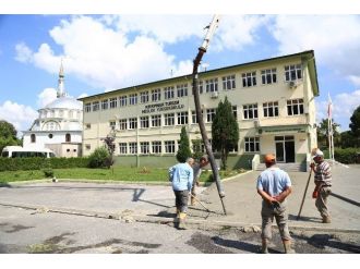 Kırkpınar Turizm Meslek Yüksekokulu Bahçesine Düzenleme