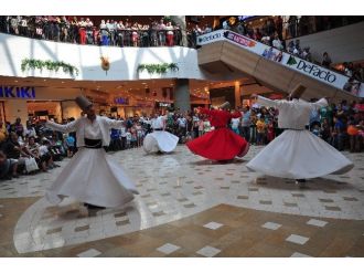 Optimum’da Büyüleyen Sema Gösteri