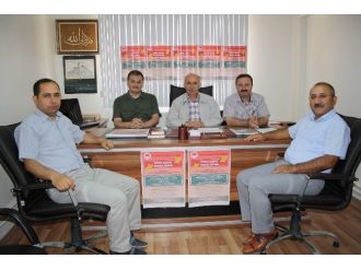 İmam Hatipliler Derneği’nden Öğrencilere Burs Desteği