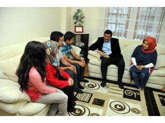 Başkan Ak, Ev Ziyaretlerini Sürdürdü