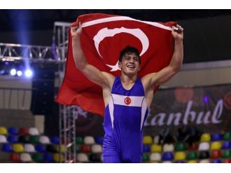 Aydınlı Güreşçi Cengiz Aslan, Avrupa Şampiyonu Oldu