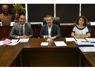 Tepebaşı’nda Toplu Sözleşme Sevinci