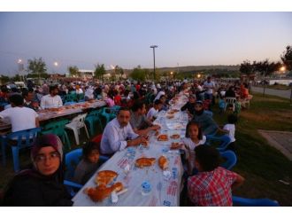 Edremit Belediyesi’nden İftar Programı