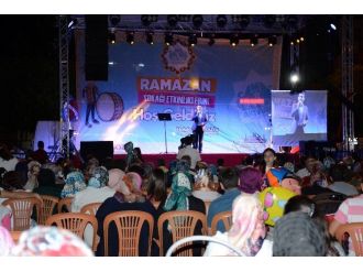 Yunus Emre Konferansı Büyük İlgi Gördü