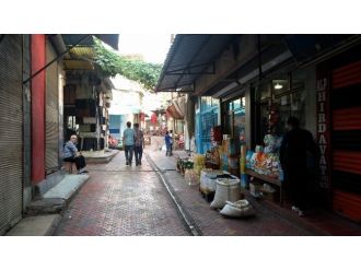 Çarşı Esnafı İş Yapamamaktan Şikayetçi