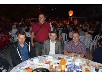 Yenice Köyü Muhtarından Üç Bin Kişiye İftar Yemeği