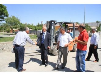 Asfalt Ve Kaldırım Çalışmaları Devam Ediyor