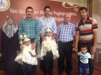 Kartepe’nin Sünnet Çocuklarına Kıyafetleri Dağıtıldı