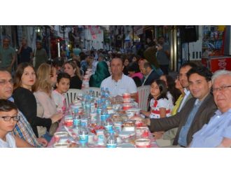 İnebolu Belediyesi’nden Mahalle İftarı