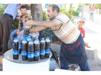 İftar Sofrasının Vazgeçilmezi Meyan Şerbeti