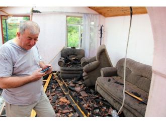 Gelin Ve Kayınpederini Yanmaktan Köyün İmamı Kurtardı