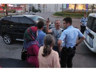 Dolandırıcılar İçin Arabasını Sattı