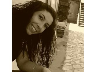 Genç Kadın Kendini Asarak İntihar Etti