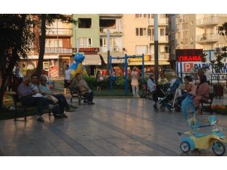 Aydınlılar İftarı Parklarda Serinleyerek Bekliyor