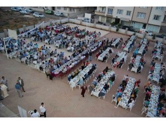 İyider Gönüllüleri İftarda Biraraya Geldi
