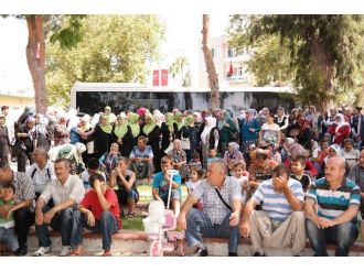 Silifke’de 43 Kişi Dualarla Umreye Uğurlandı