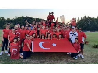 Atletler Üç Ülkeden Madalyalarla Döndü